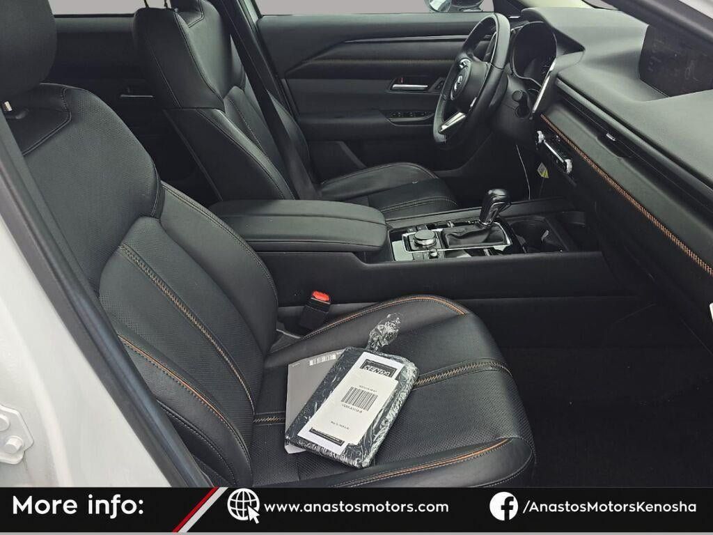 Used 2025 MAZDA CX-50 AWD 2.5 S w/ Premium Plus Pkg image 6