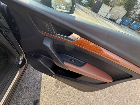 Certified 2021 Audi Q5 2.0T Premium image 31