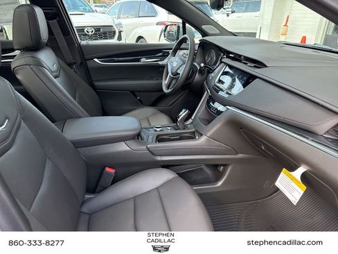 New 2026 Cadillac XT5 Premium Luxury image 25