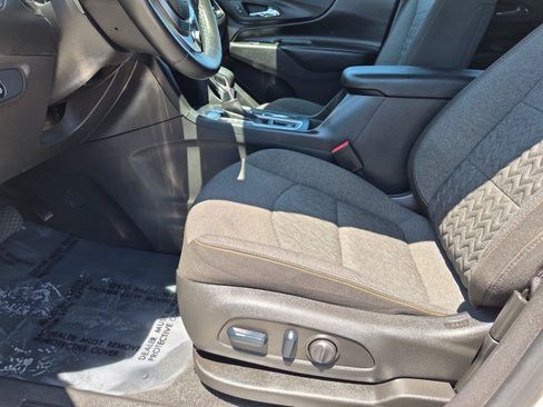 Used 2024 Chevrolet Equinox LT AWD/4WD image 19
