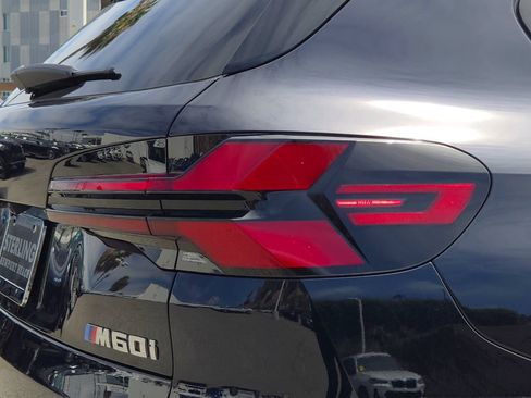 New 2026 BMW X5 M60i w/ Climate Comfort Package AWD/4WD image 5