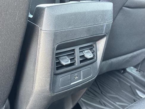 Used 2024 Chevrolet Colorado LT w/ LT Convenience Package RWD image 26