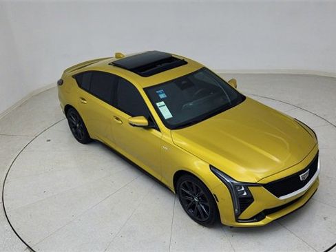 Used 2025 Cadillac CT5 V w/ Technology Package image 75