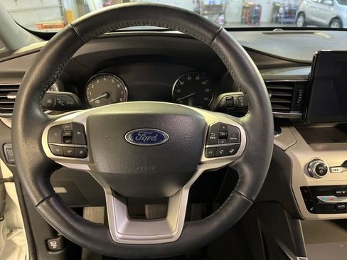 Used 2023 Ford Explorer XLT w/ Equipment Group 202A image 20
