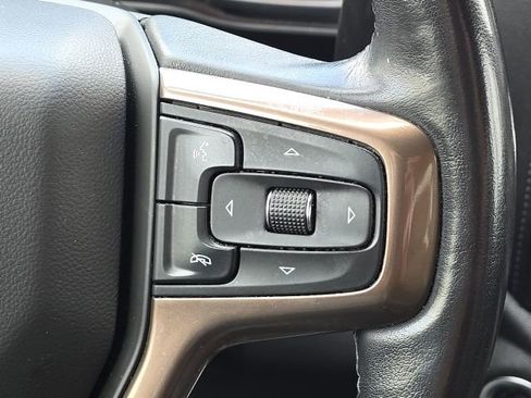 Used 2020 Chevrolet Silverado 1500 High Country w/ Technology Package image 32