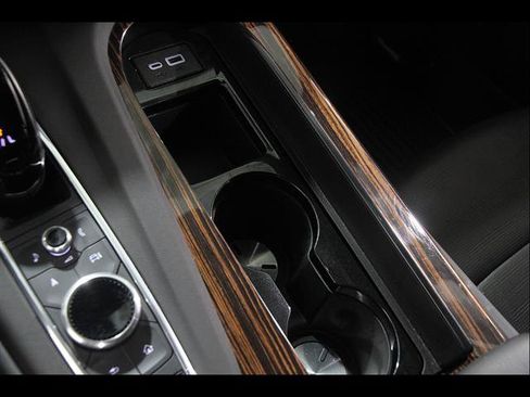 Certified 2024 Cadillac Escalade ESV Premium Luxury w/ LPO, Floor Liner Package AWD/4WD image 18