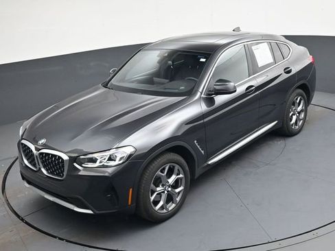 Used 2025 BMW X4 xDrive30i AWD/4WD image 33