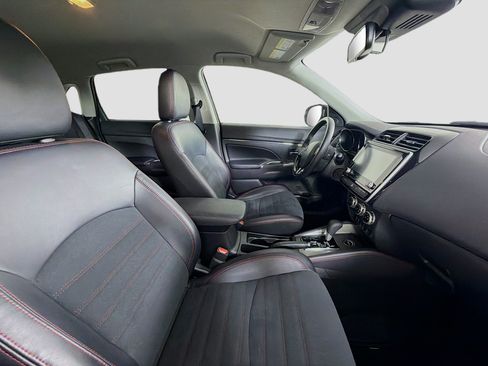 Used 2024 Mitsubishi Outlander Sport AWD image 28