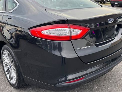 Used 2013 Ford Fusion SE FWD image 17
