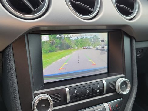 Used 2019 Ford Mustang GT Premium RWD image 24