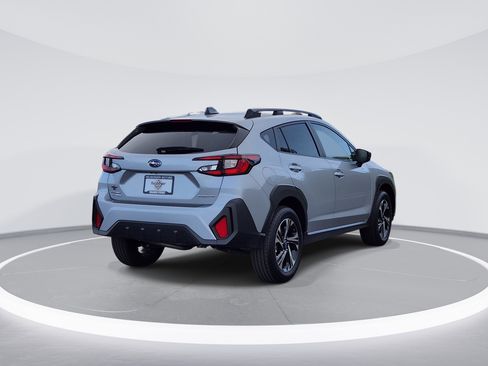 Used 2024 Subaru Crosstrek 2.0i Premium AWD/4WD image 5