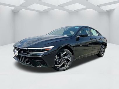 New 2025 Hyundai Elantra SEL