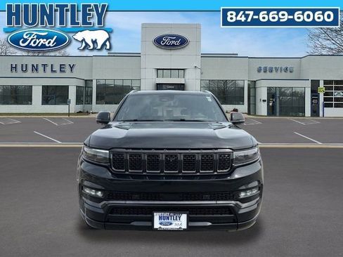 Used 2022 Jeep Grand Wagoneer Series II AWD/4WD image 2