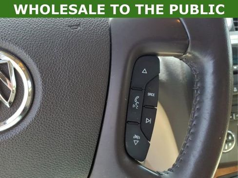 Used 2011 Buick Enclave CXL FWD image 16