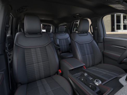 New 2026 Ford Explorer ST-Line image 10