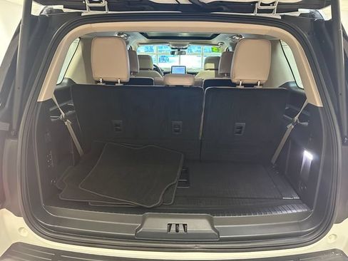 Used 2023 Ford Expedition Limited AWD/4WD image 26