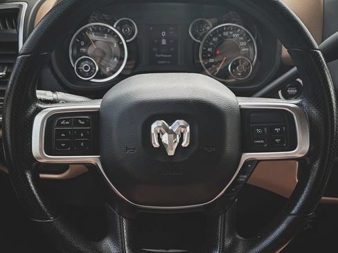 Used 2019 RAM 2500 Big Horn AWD/4WD image 10