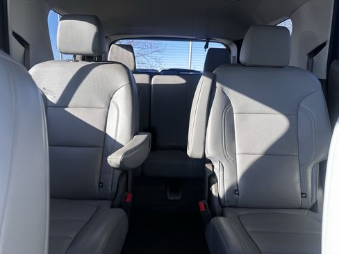 Used 2021 Chevrolet Traverse Premier image 13