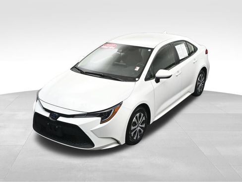 Used 2022 Toyota Corolla LE FWD image 35