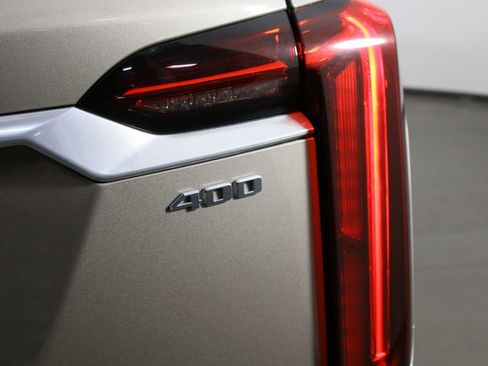 Used 2022 Cadillac XT6 Premium Luxury image 43