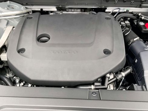 New 2026 Volvo XC90 B6 Ultra image 13