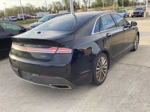 Used 2017 Lincoln MKZ Premiere FWD image 10