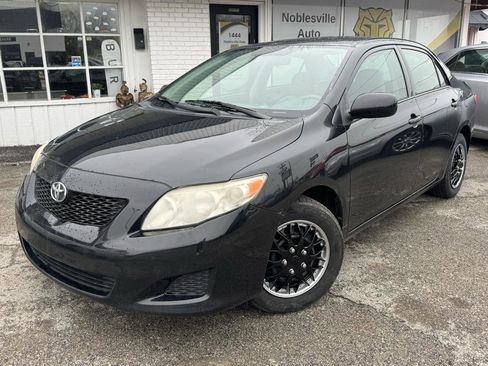 Used 2010 Toyota Corolla LE image 2
