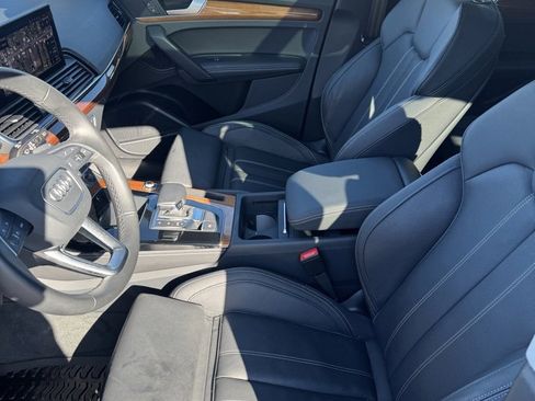 Used 2023 Audi Q5 2.0T Prestige image 29