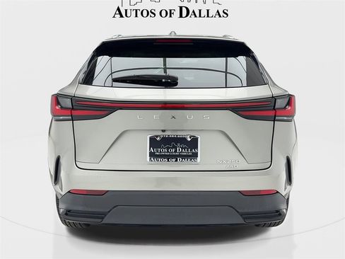 Used 2024 Lexus NX 250 250 NAV,CAM,SUNROOF,HTD STS,BL w/ Cold Area Package image 11