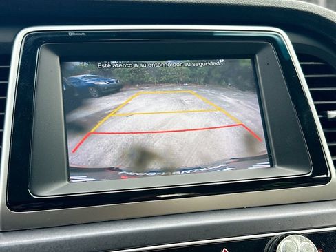 Used 2018 Hyundai Sonata SE FWD image 13