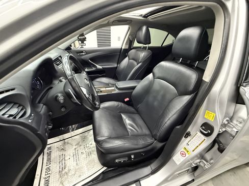 Used 2011 Lexus IS 350 AWD w/ Luxury Plus Value Edition image 12