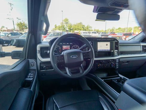 Used 2023 Ford F350 XLT AWD/4WD image 14