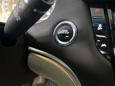 Certified 2015 Cadillac XTS Premium w/ Driver Assist Package image 17