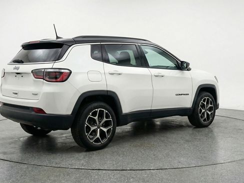 Used 2025 Jeep Compass Limited AWD/4WD image 9