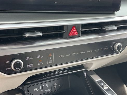 Certified 2025 Kia Sorento EX AWD/4WD image 26