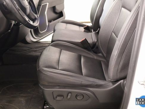 Used 2024 Chevrolet Silverado 2500 LTZ image 11