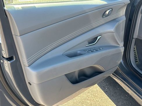 New 2025 Hyundai Elantra Sport image 10