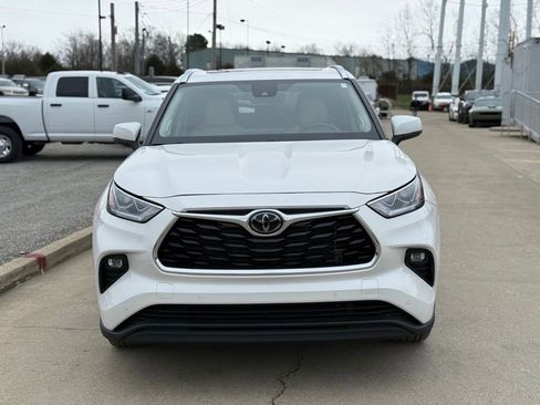 Used 2020 Toyota Highlander Limited image 3