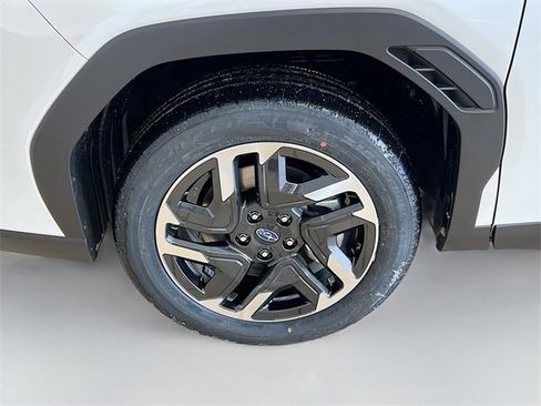 New 2025 Subaru Forester Limited image 36