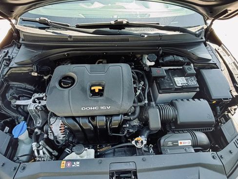 Used 2020 Hyundai Veloster 2.0 Premium FWD image 19
