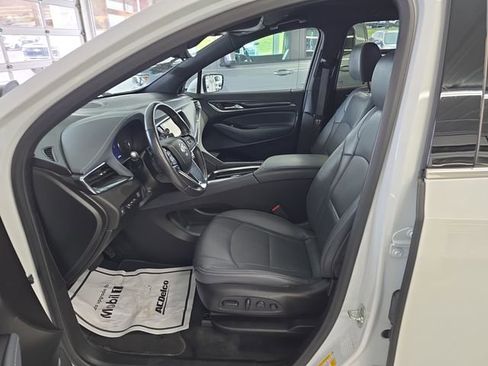 Certified 2024 Buick Enclave Premium image 13