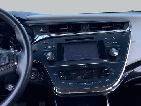 Used 2013 Toyota Avalon XLE Touring FWD image 7