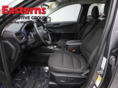 Used 2024 Ford Escape Active AWD/4WD image 13