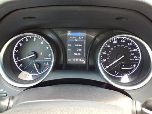 Used 2018 Toyota Camry SE image 21