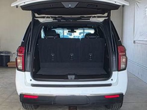 Used 2021 Chevrolet Tahoe LT w/ LT Signature Package image 5