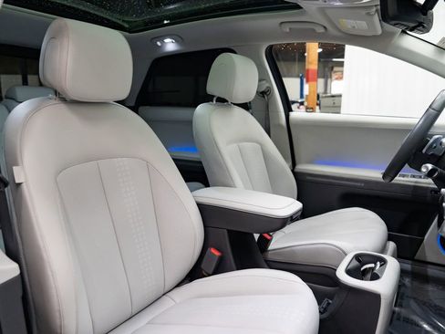 Used 2024 Hyundai Ioniq 5 Limited image 29