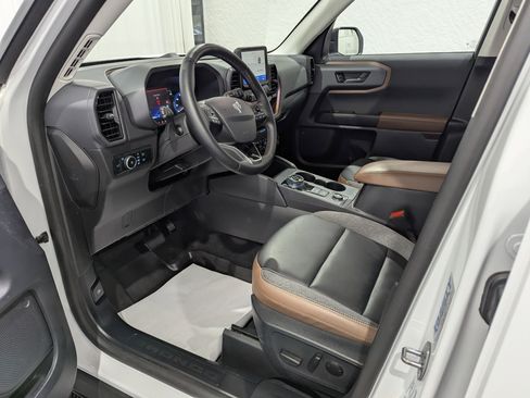 Used 2024 Ford Bronco Sport Outer Banks AWD/4WD image 14