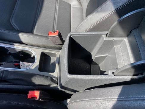 Used 2022 Volkswagen Passat 2.0T image 12