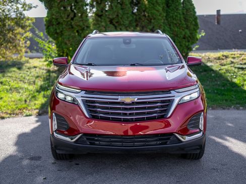 Used 2022 Chevrolet Equinox Premier image 2