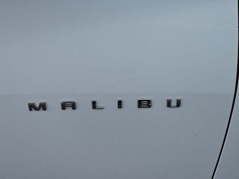 Used 2025 Chevrolet Malibu LT FWD image 34